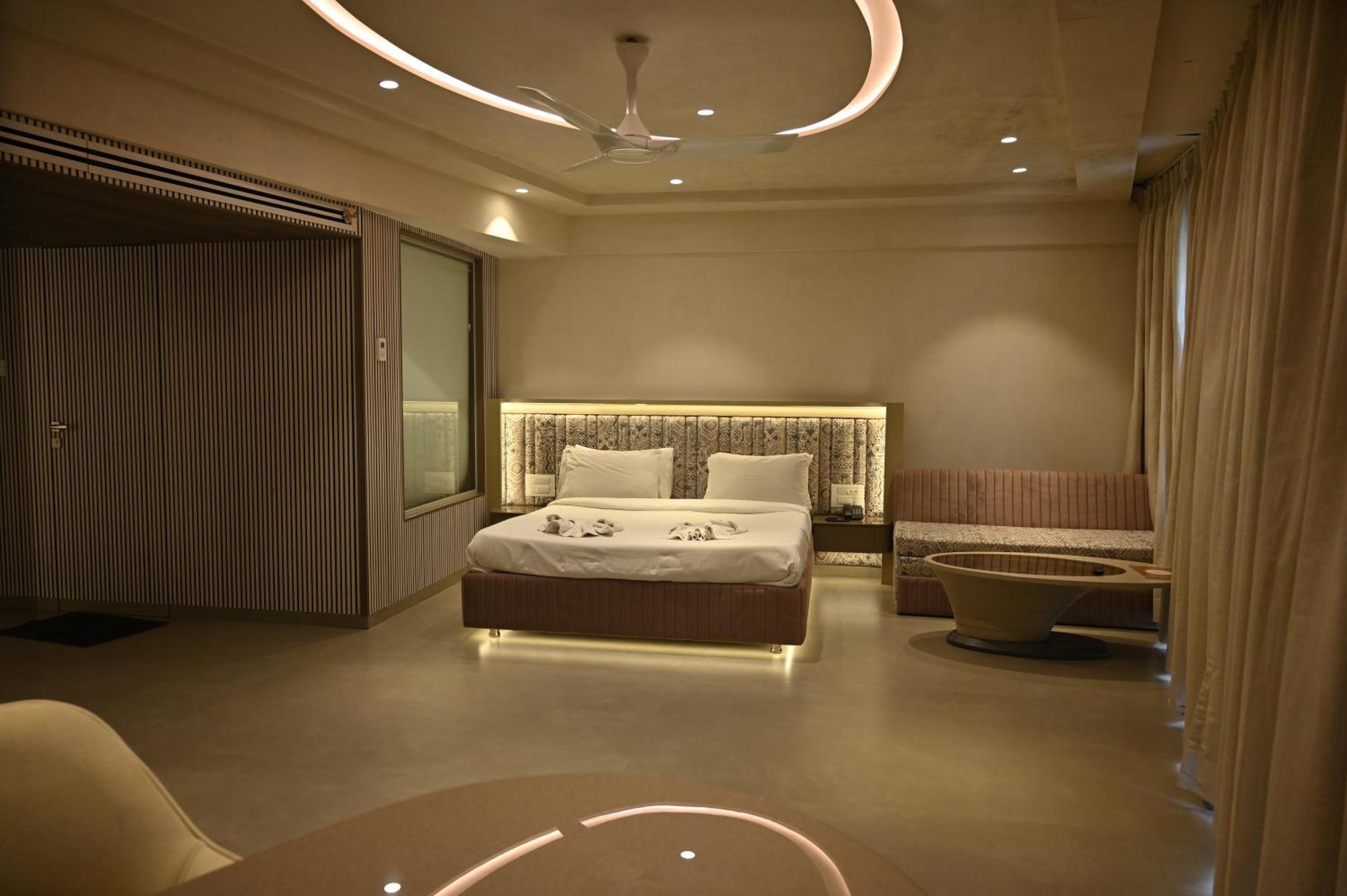 Kumar Resort By Turtle, Lonavala Luaran gambar