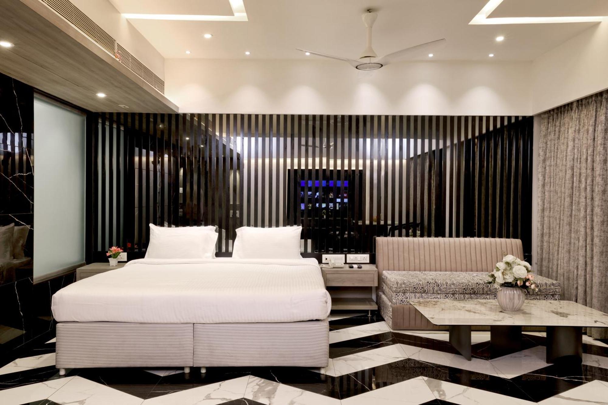 Kumar Resort By Turtle, Lonavala Luaran gambar